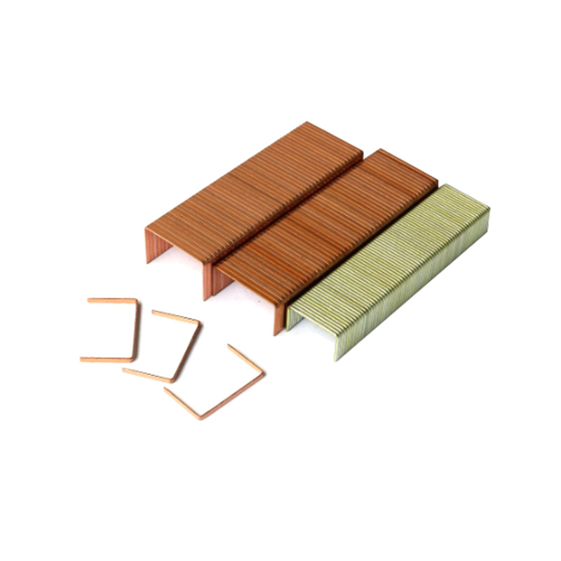 Agrafes fermées en carton